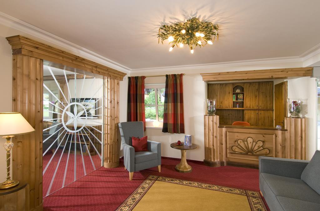 Hotel Hubertus Brixen im Thale Ruang foto