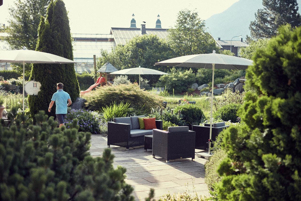 Hotel Hubertus Brixen im Thale Bagian luar foto